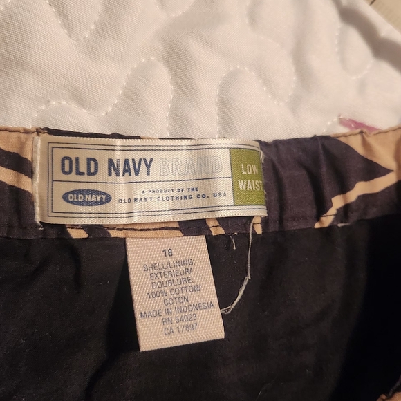 Old Navy Black and Tan Skater Skirt SIZE 18 - Picture 5 of 5
